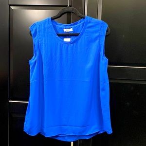 Sleeveless blouse